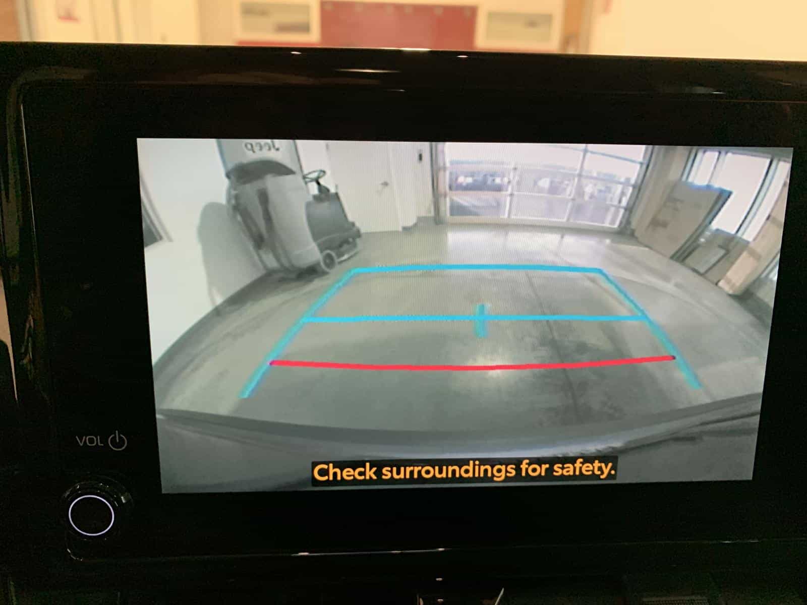 2023 Toyota Corolla Cross LE - Image 13