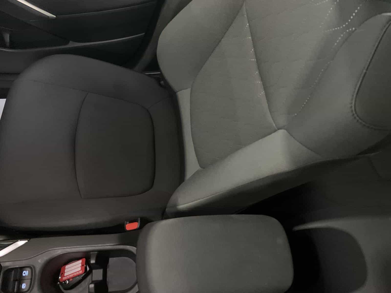 2023 Toyota Corolla Cross LE - Image 22