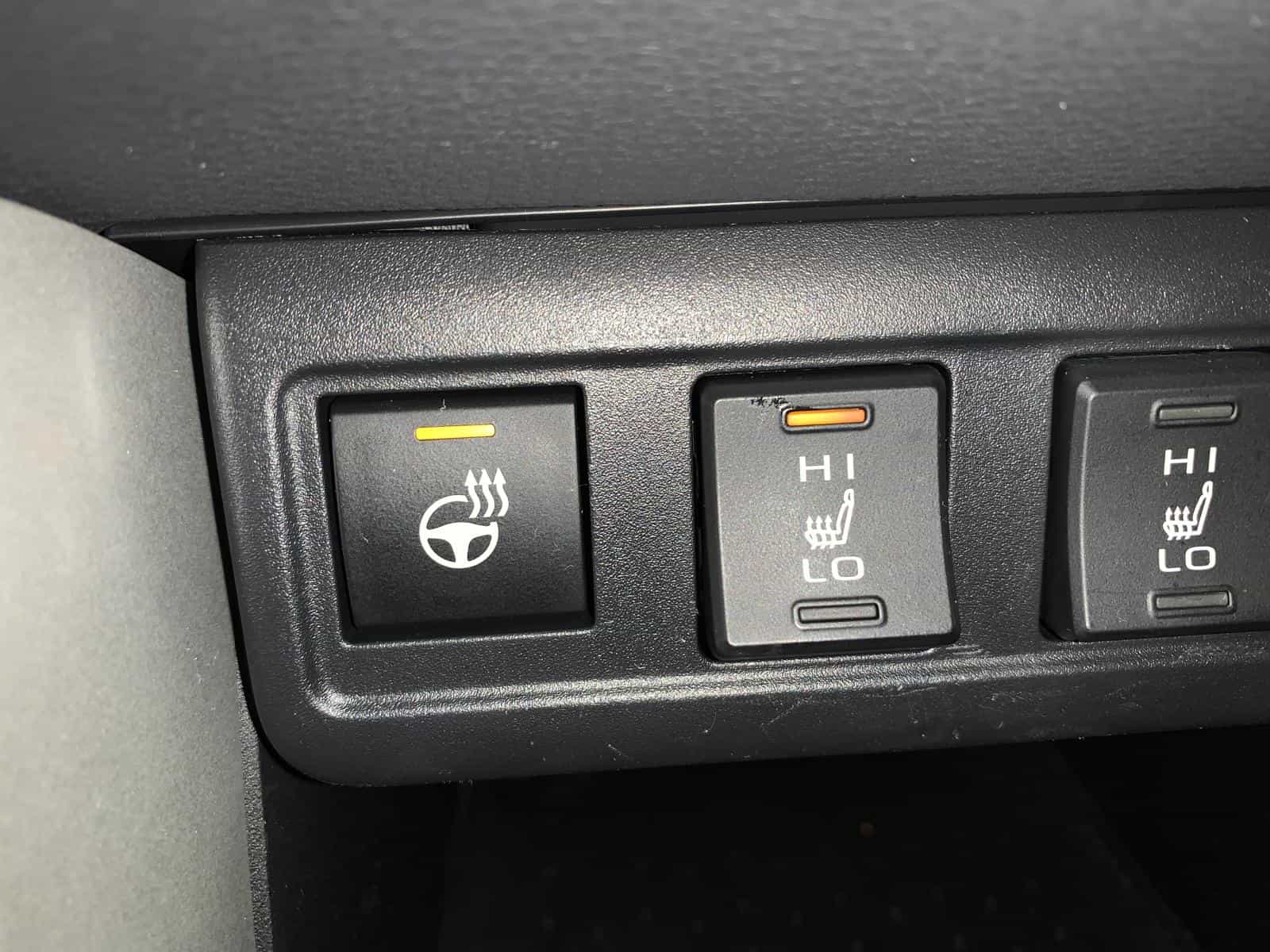 2023 Toyota Corolla Cross LE - Image 25