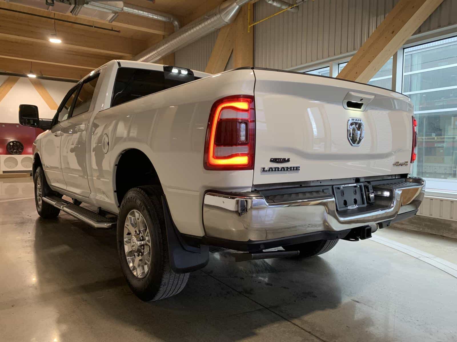 2023 RAM 2500 LARAMIE Laramie - Image 2