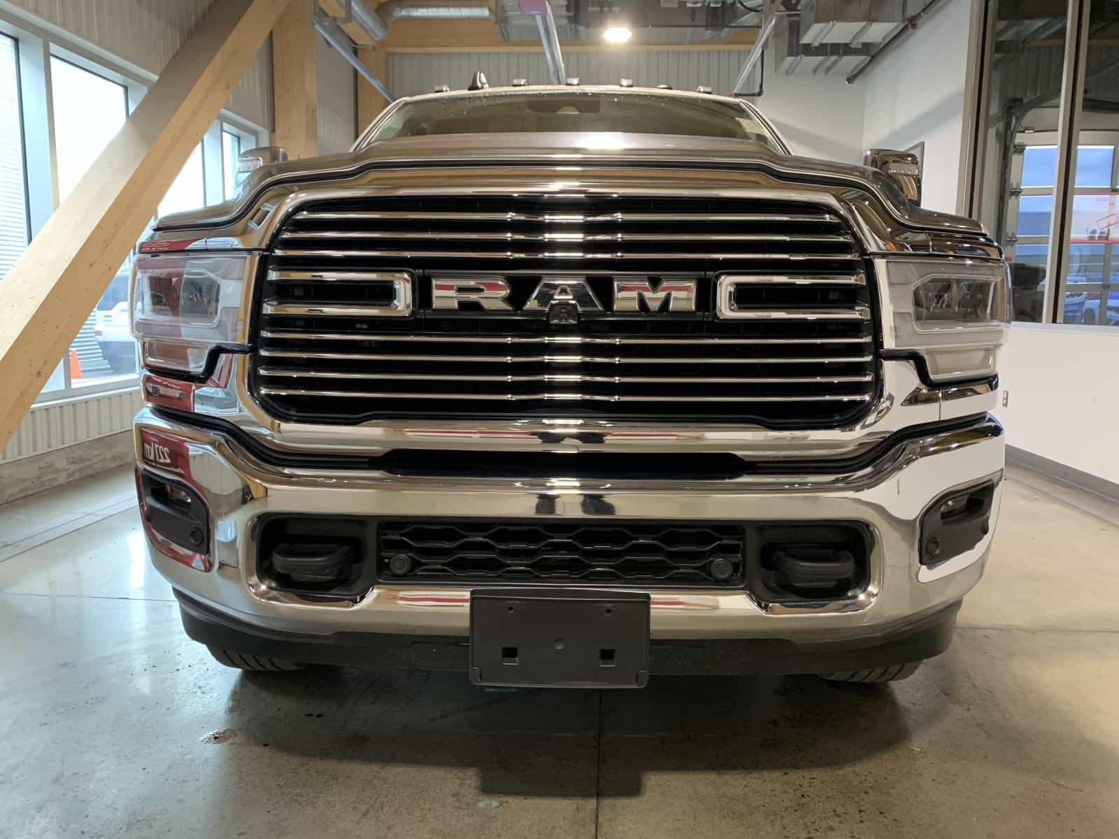 2023 RAM 2500 LARAMIE Laramie - Image 5