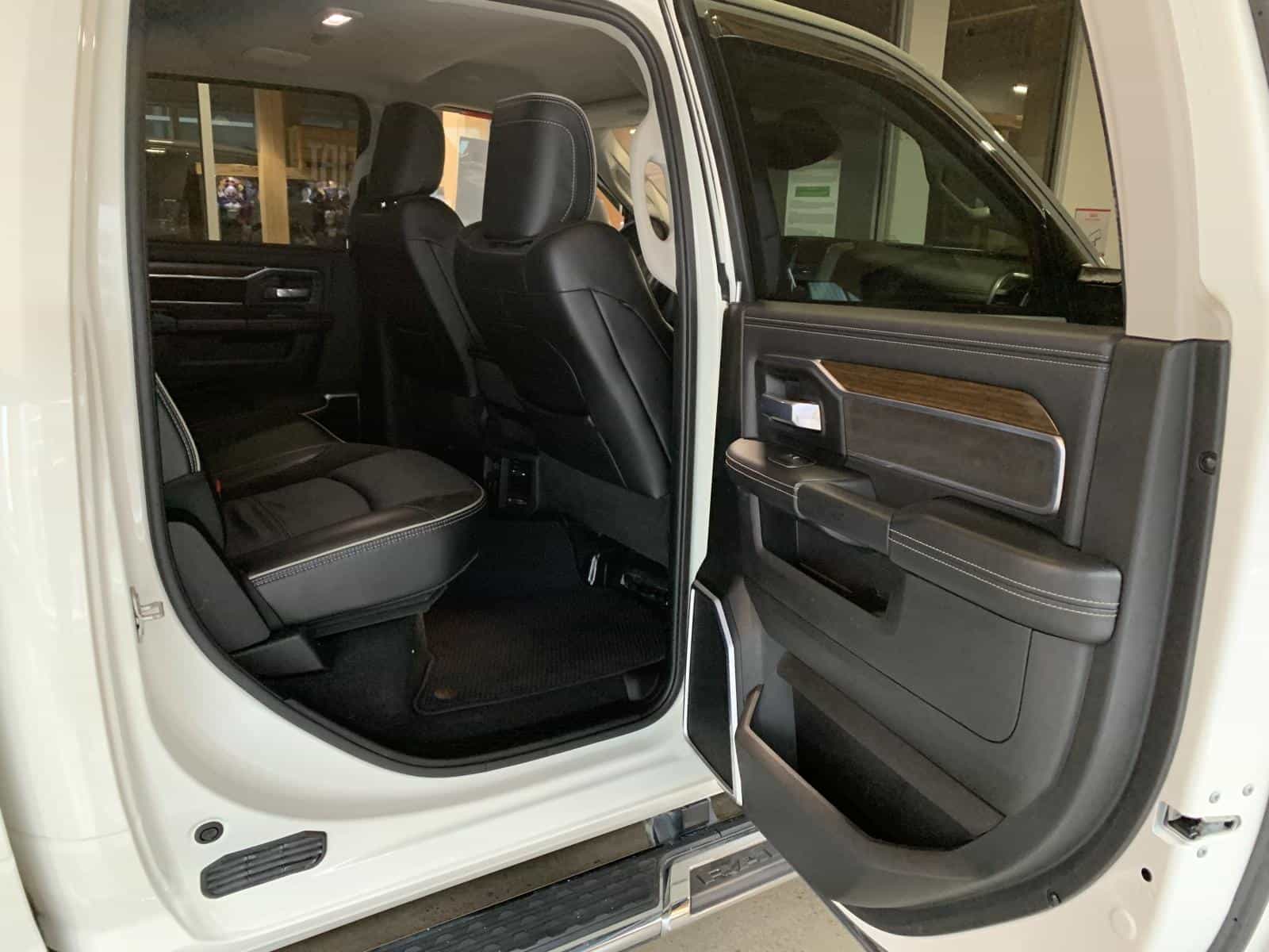 2023 RAM 2500 LARAMIE Laramie - Image 8