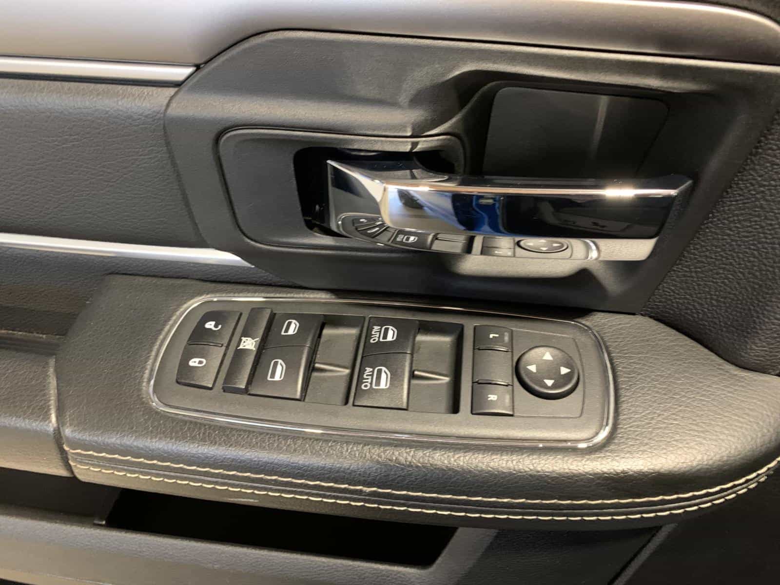 Image 25 RAM 1500 Classic Warlock 2021