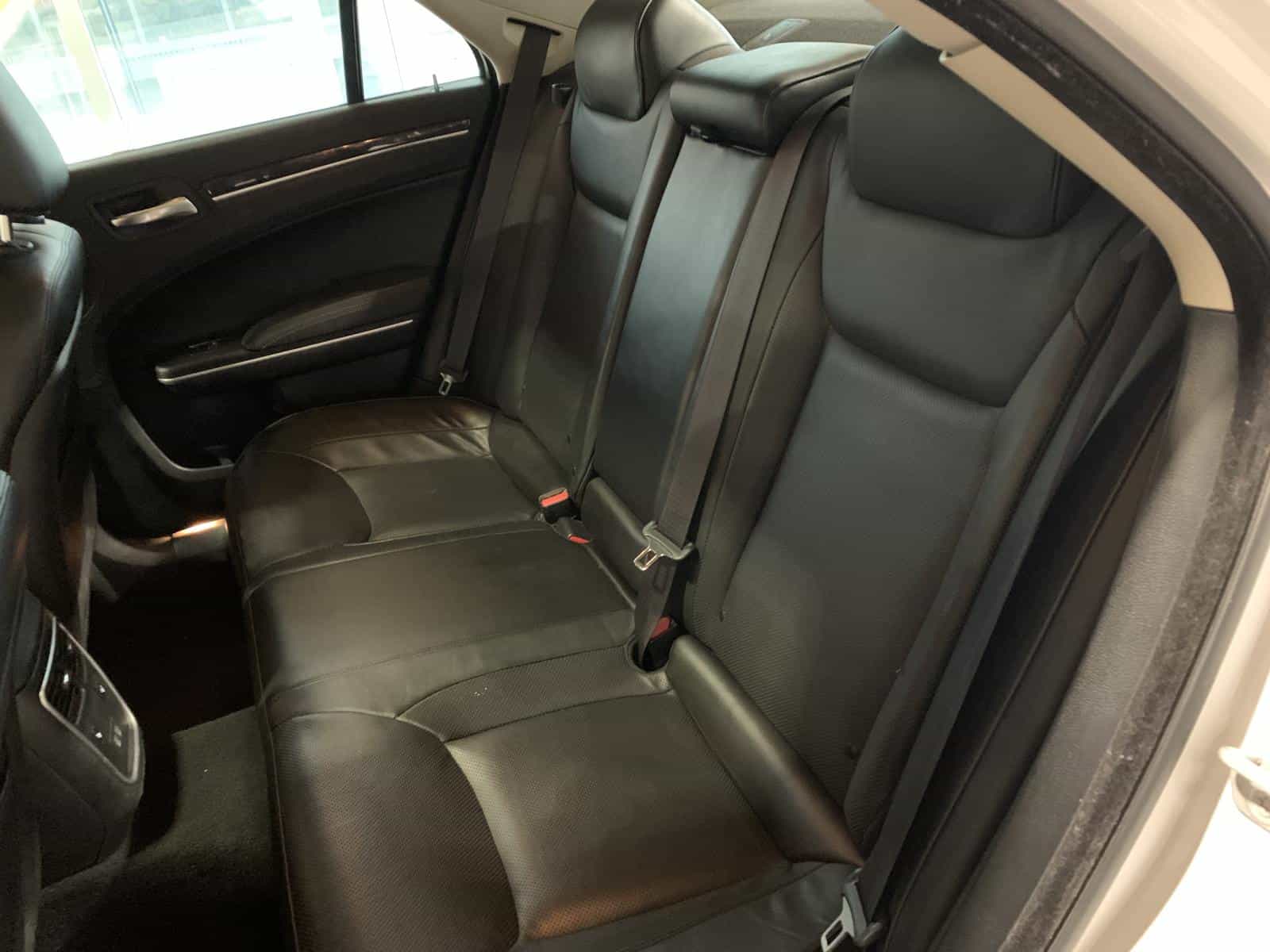 2023 Chrysler 300 Touring L Touring L - Image 13