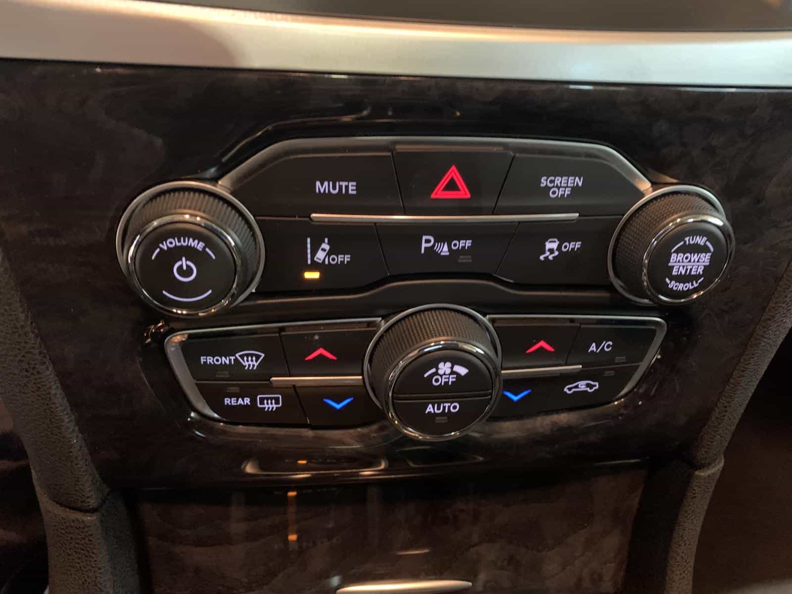 2023 Chrysler 300 Touring L Touring L - Image 16