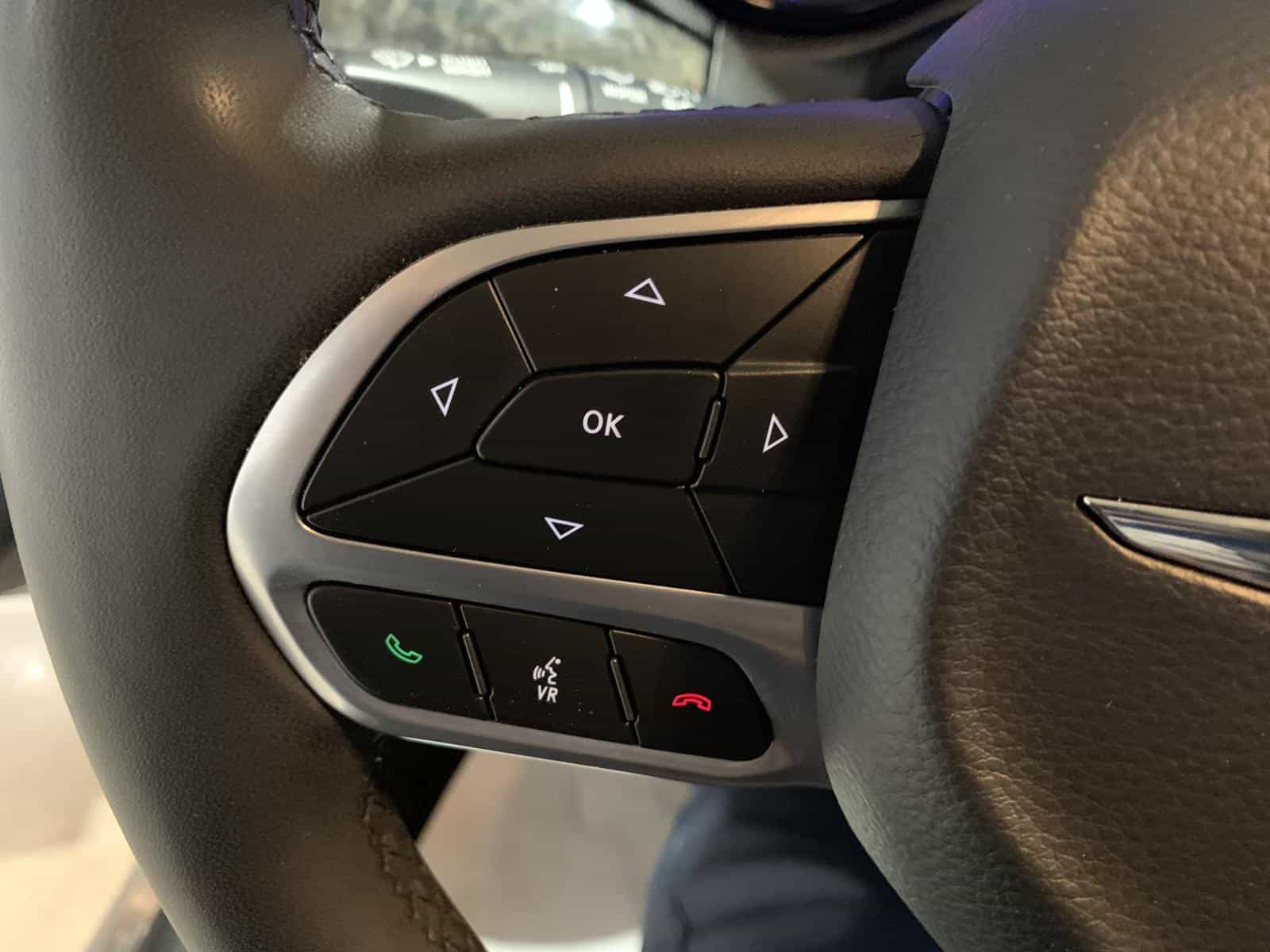 2023 Chrysler 300 Touring L Touring L - Image 19