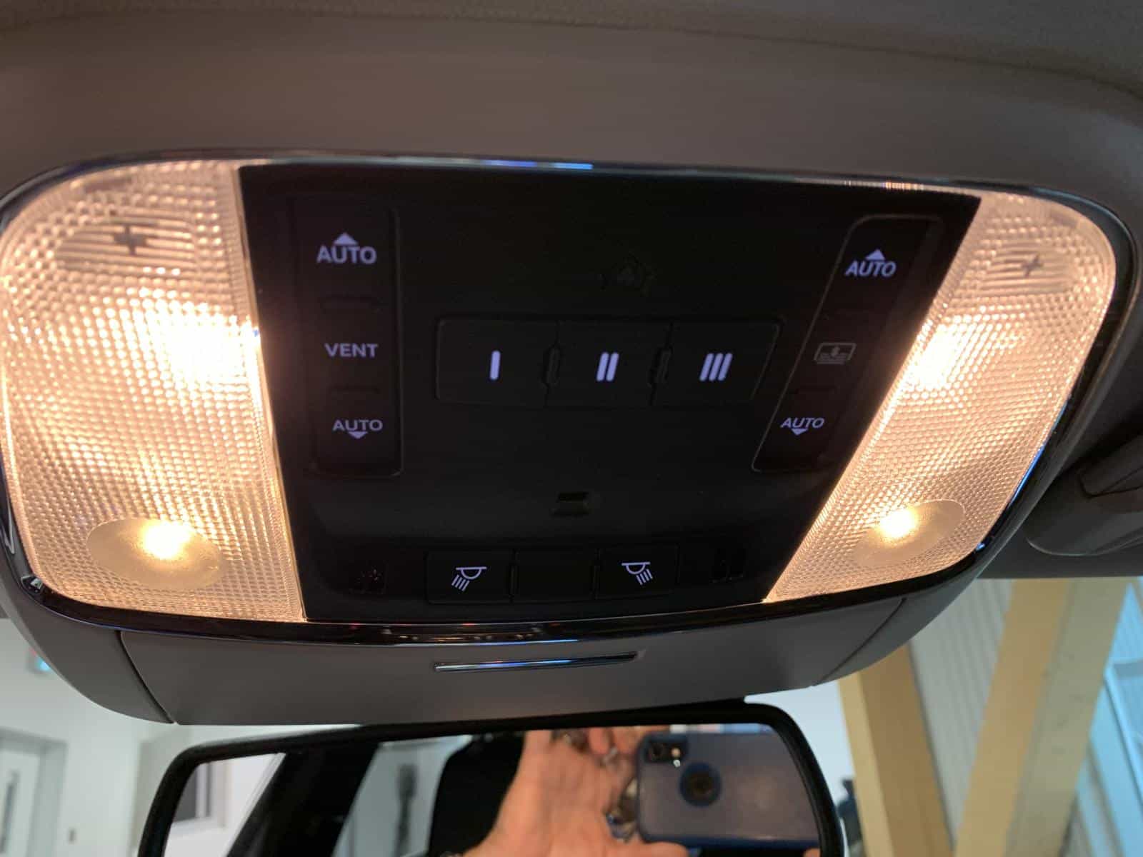 2023 Chrysler 300 Touring L Touring L - Image 23