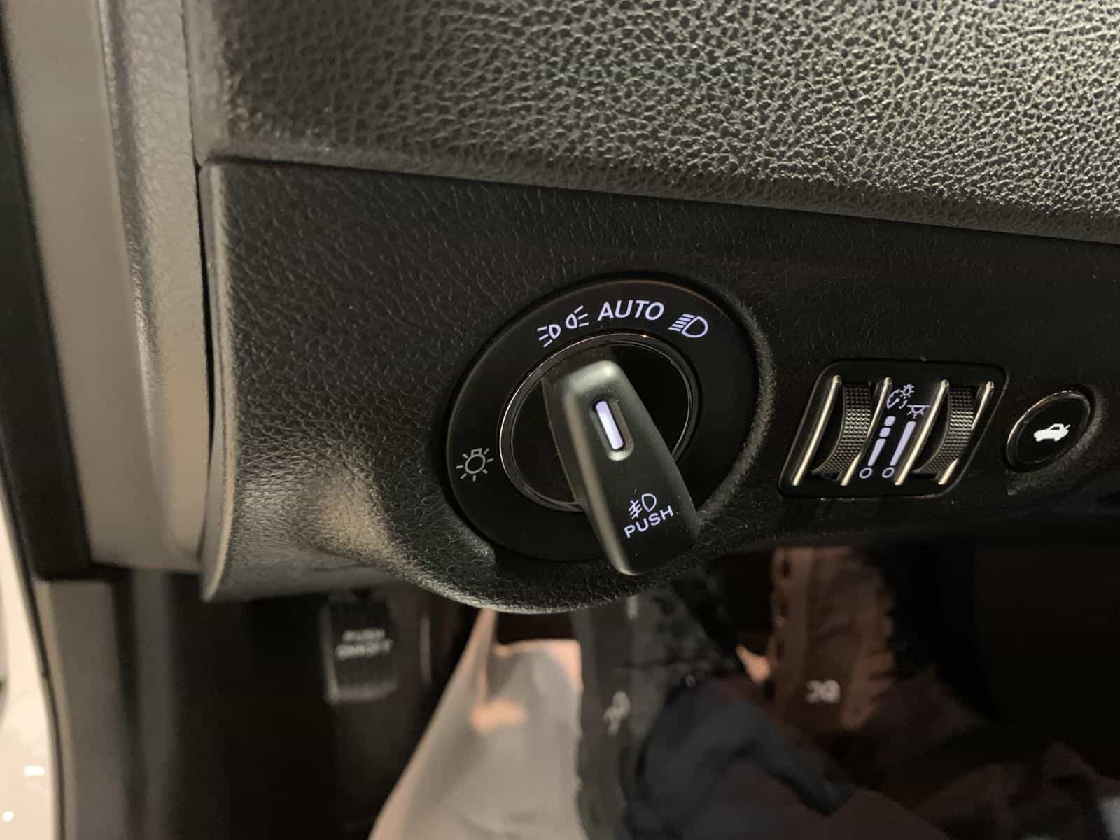 2023 Chrysler 300 Touring L Touring L - Image 21