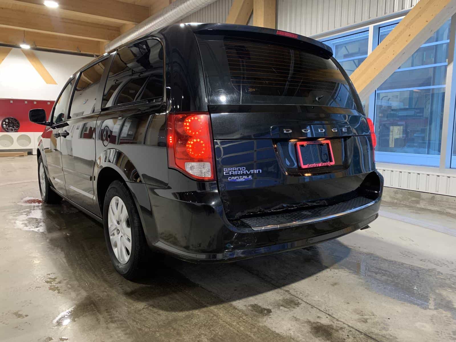 2014 Dodge Caravan SE - Image 2