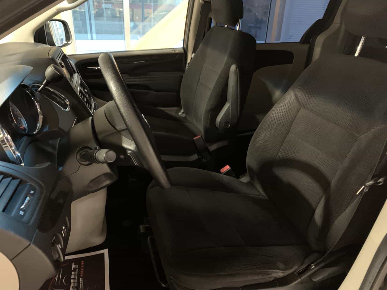 2014 Dodge Caravan SE - Image 9