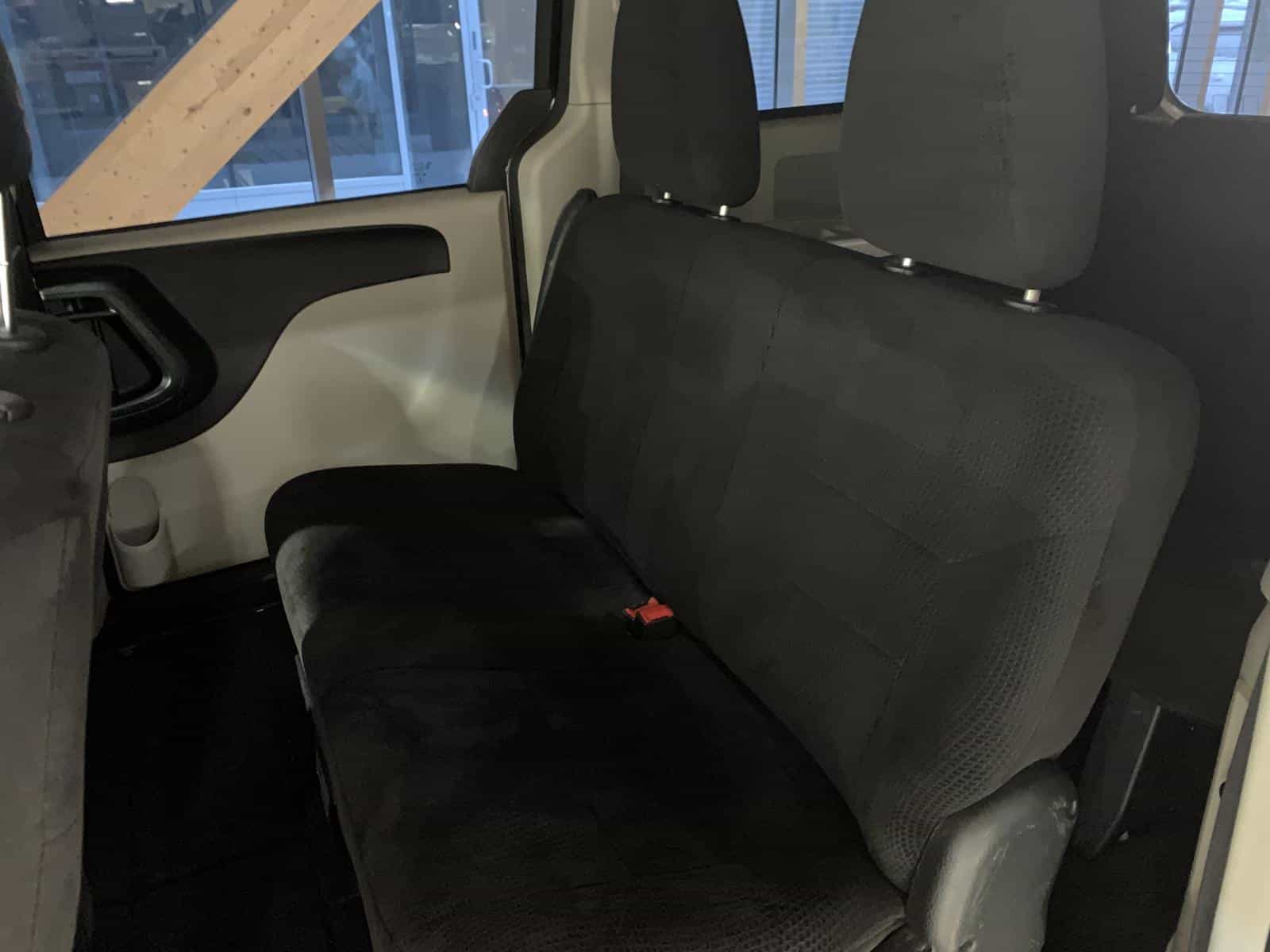 2014 Dodge Caravan SE - Image 10