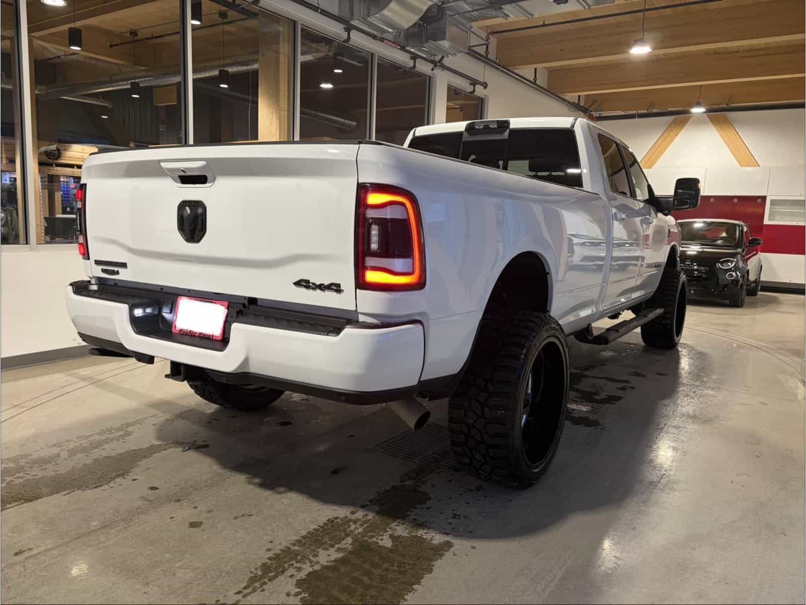 2024 RAM 2500 Big Horn - Image 7