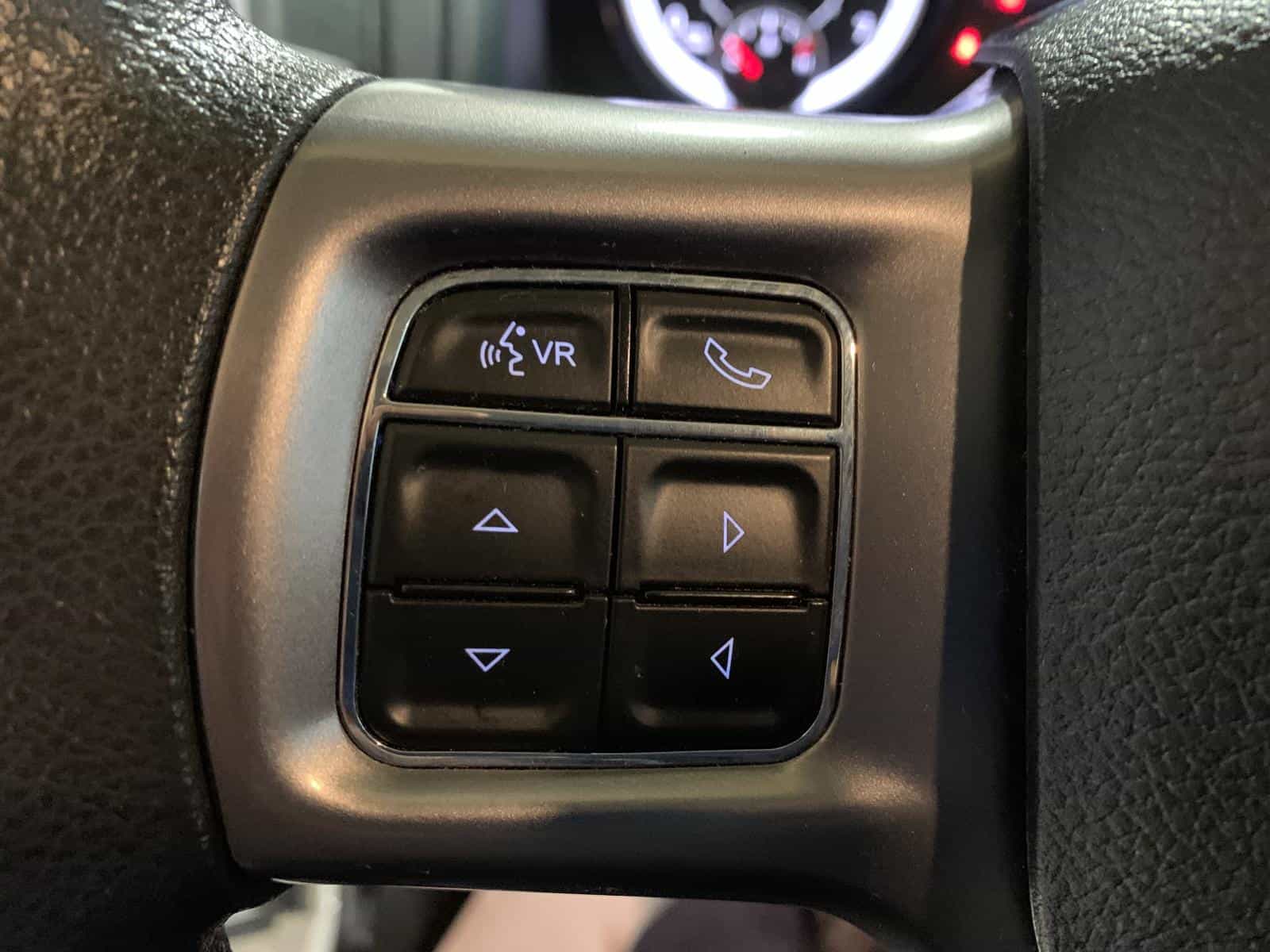 2023 RAM 1500 CLASSIC SLT SLT - Image 20