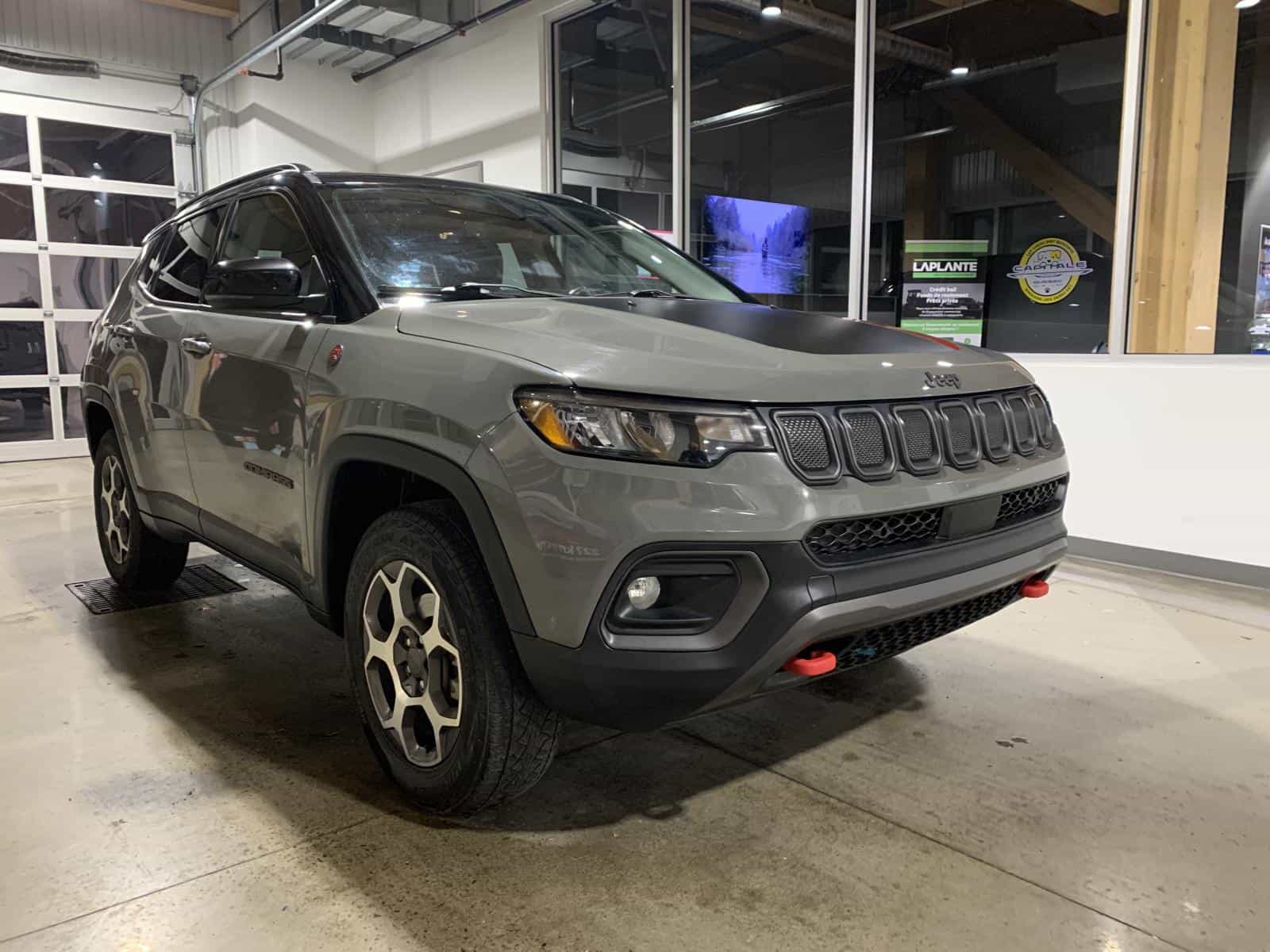 2022 Jeep Compass Trailhawk Trailhawk - Image 4