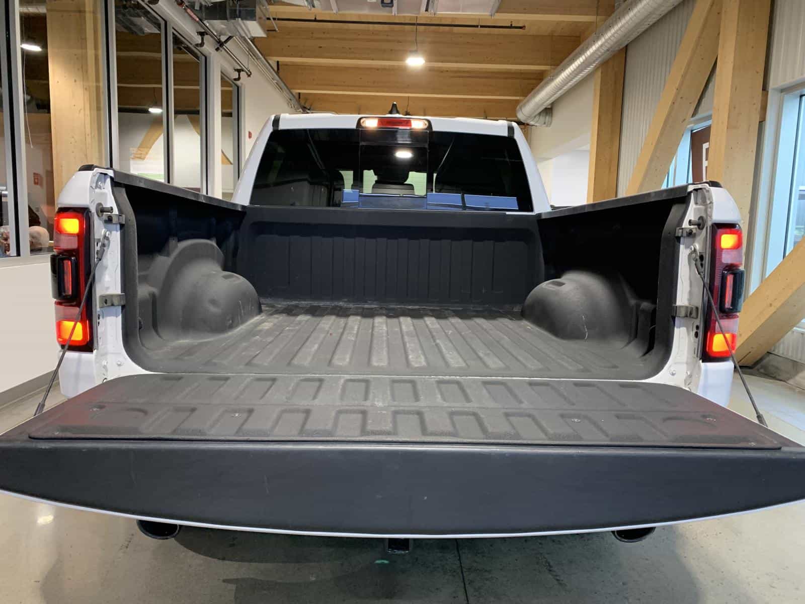 2023 RAM 1500 Sport Sport - Image 4