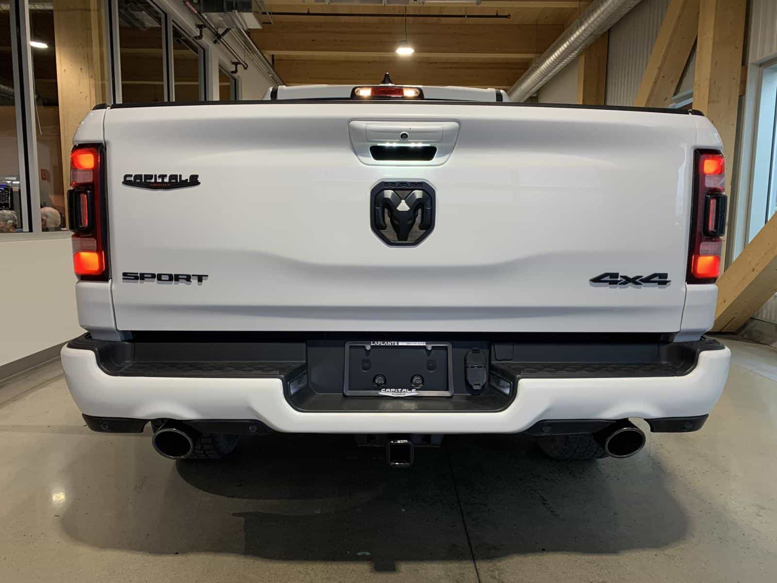 2023 RAM 1500 Sport Sport - Image 3