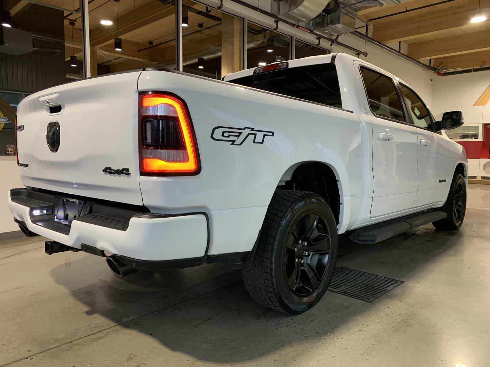 2023 RAM 1500 Sport Sport - Image 5