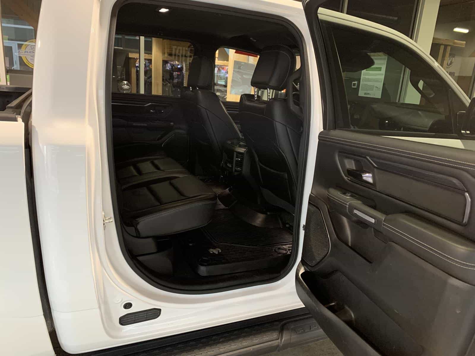 2023 RAM 1500 Sport Sport - Image 10