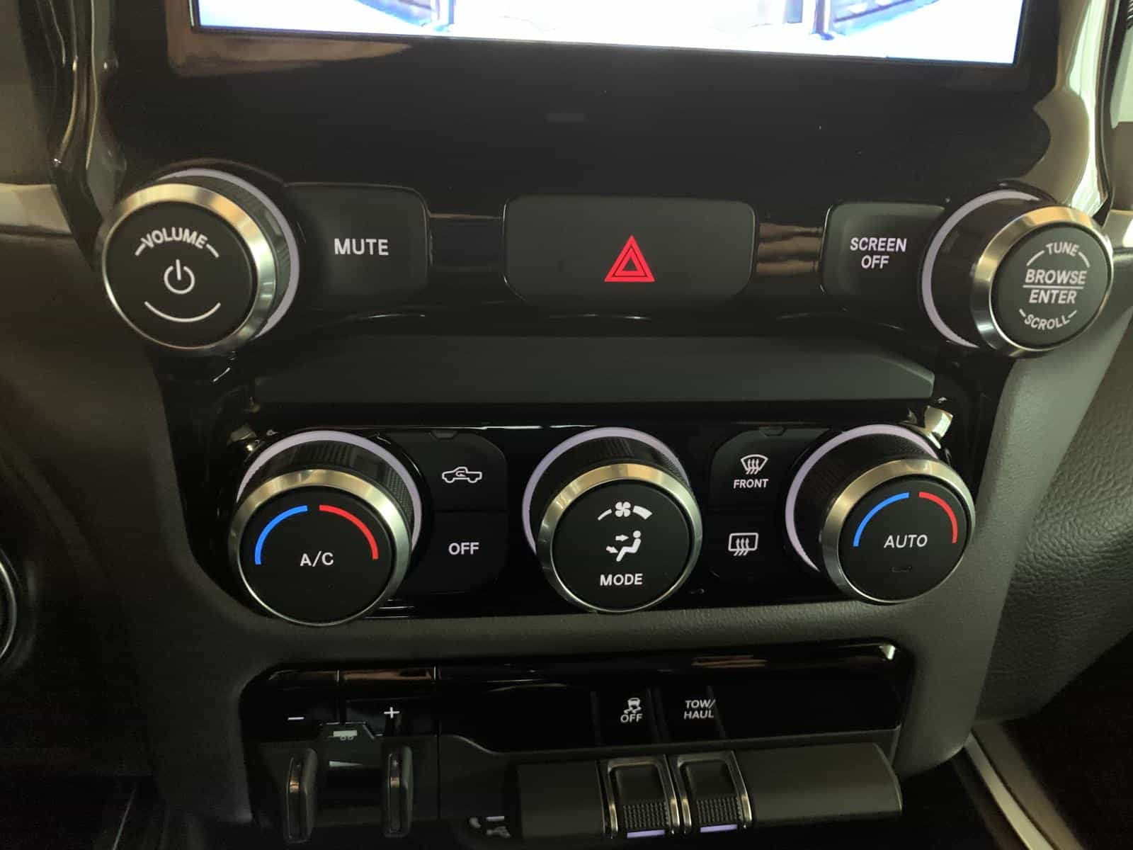 2022 RAM 1500 Big Horn - Image 19