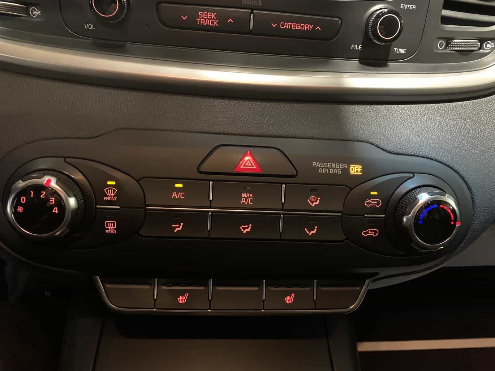 2018 Kia SORENTO LX/L LX - Image 16