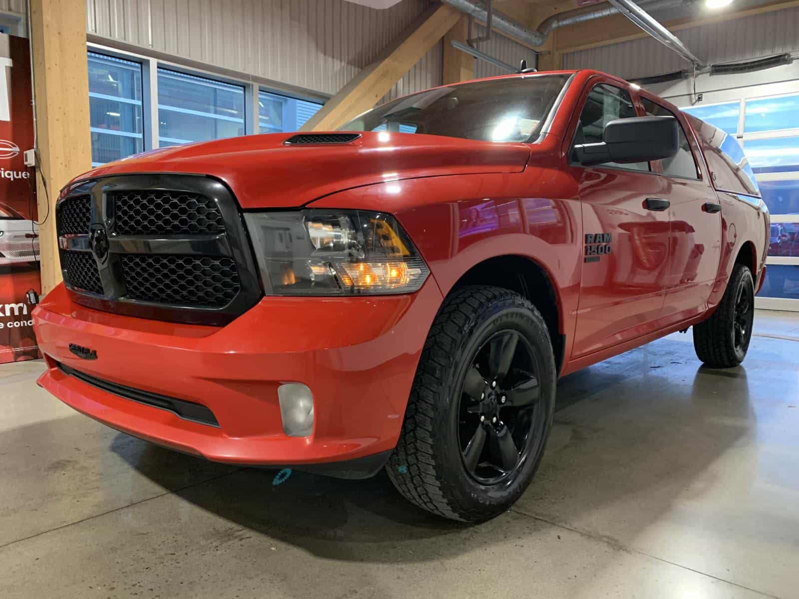 2021 RAM 1500 CLASSIC TRADESMAN Express - Image 1