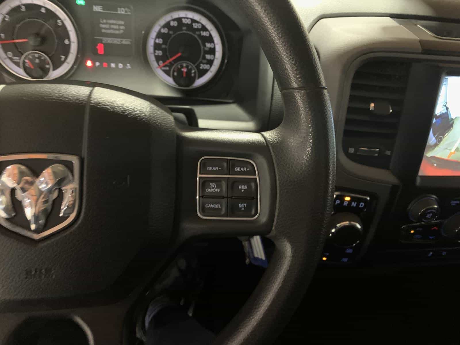 2021 RAM 1500 CLASSIC TRADESMAN Express - Image 17