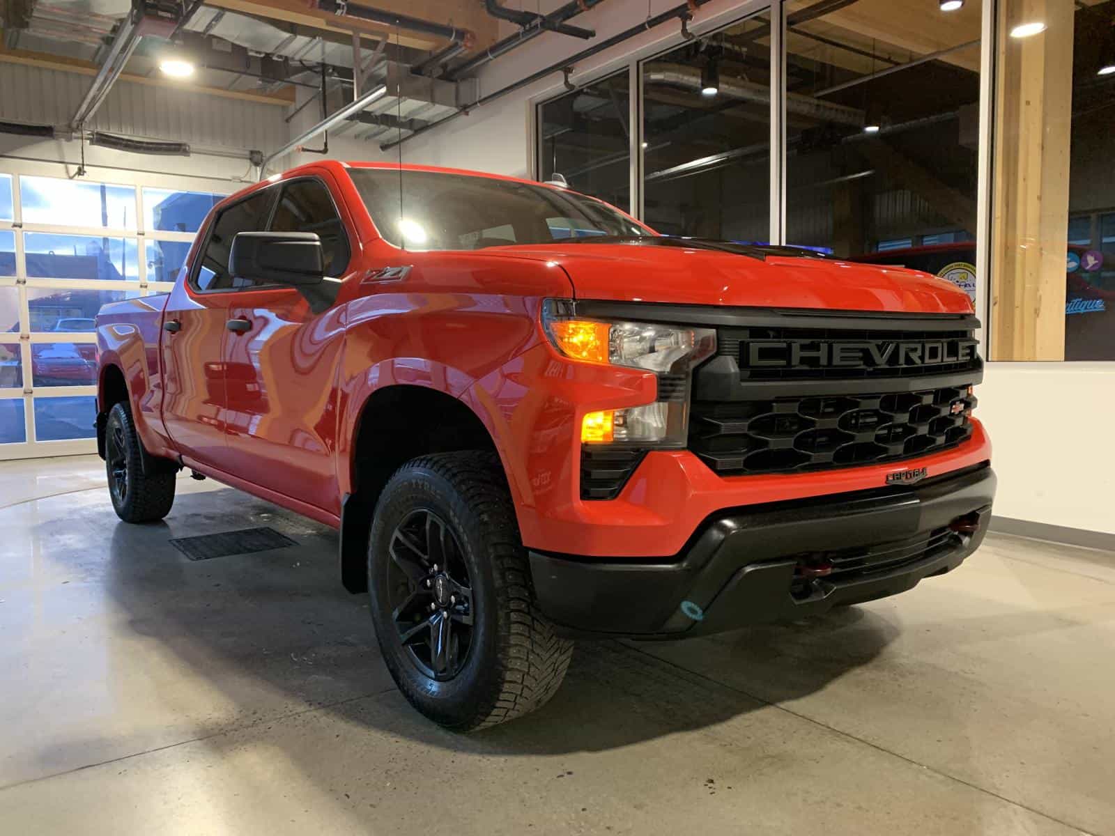 2024 Chevrolet Silverado 1500 Custom Trail Boss - Image 6