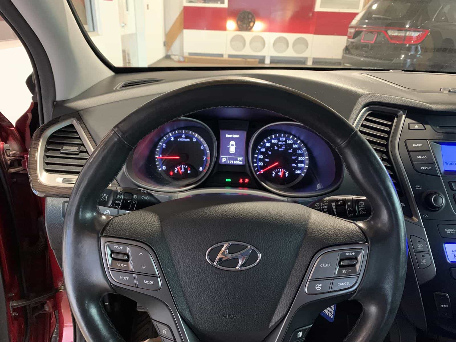 2016 Hyundai Santa Fe Sport 2.4 Luxury - Image 13