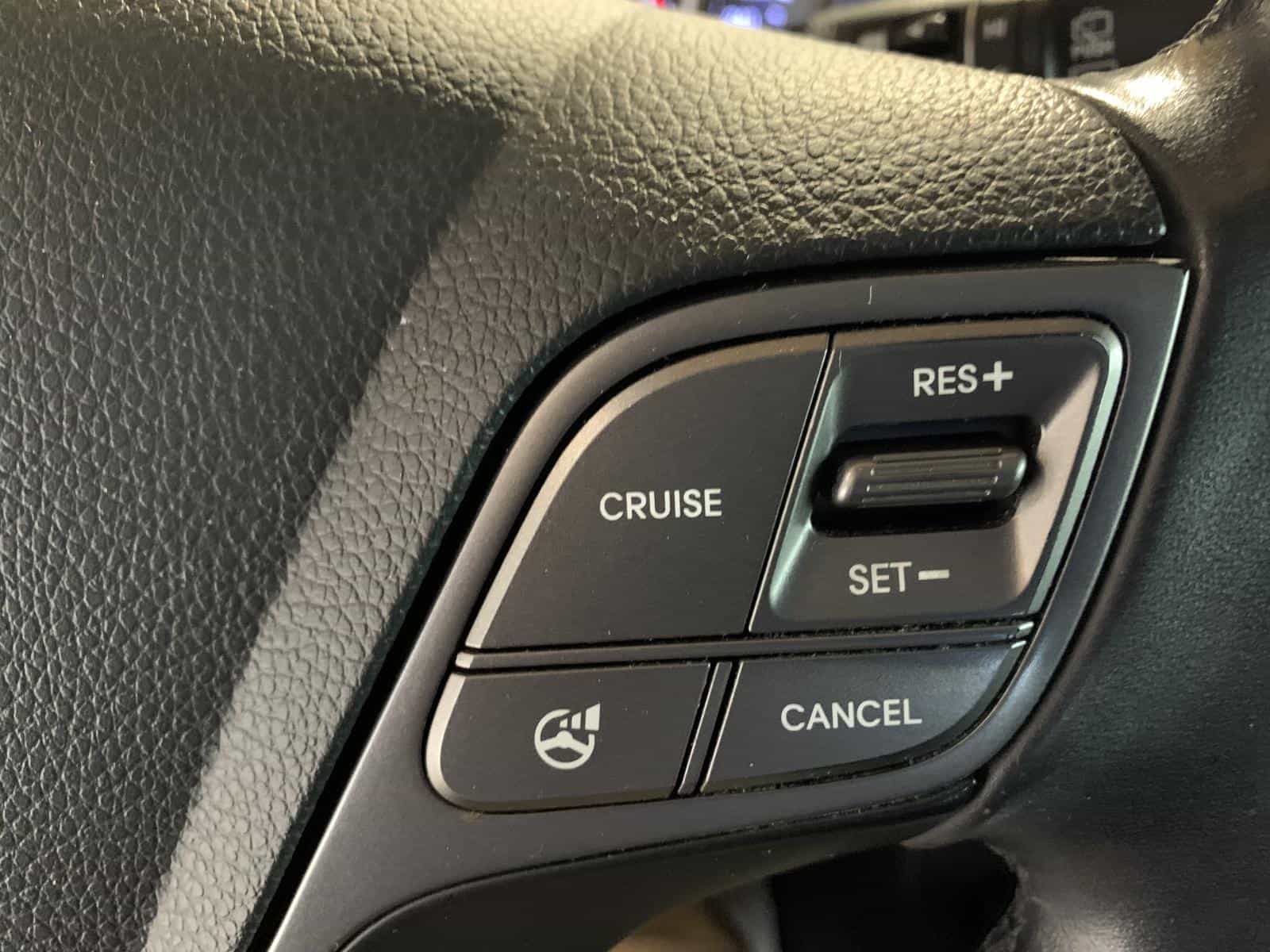 2016 Hyundai Santa Fe Sport 2.4 Luxury - Image 18