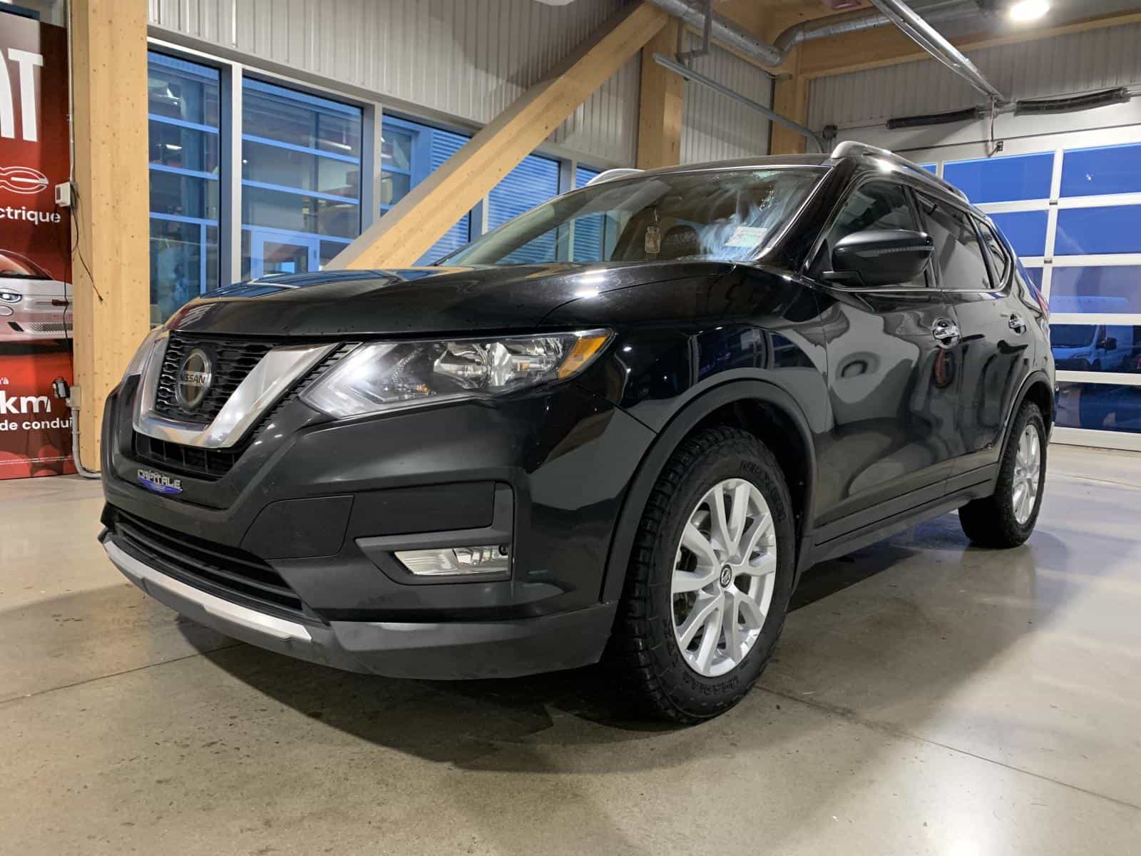 2019 Nissan ROGUE S/SL/SV S - Image 1