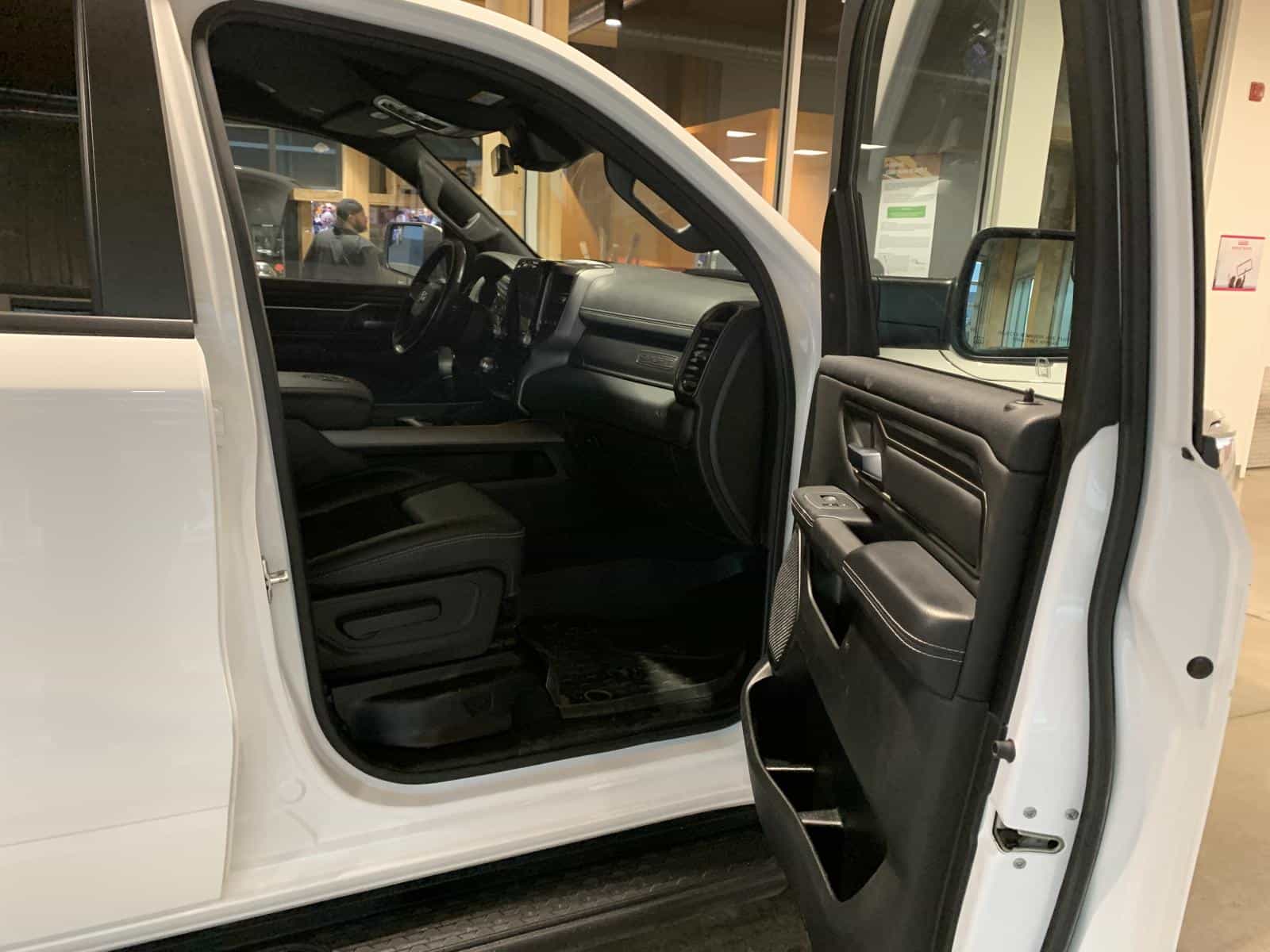 2022 RAM 1500 Sport - Image 10