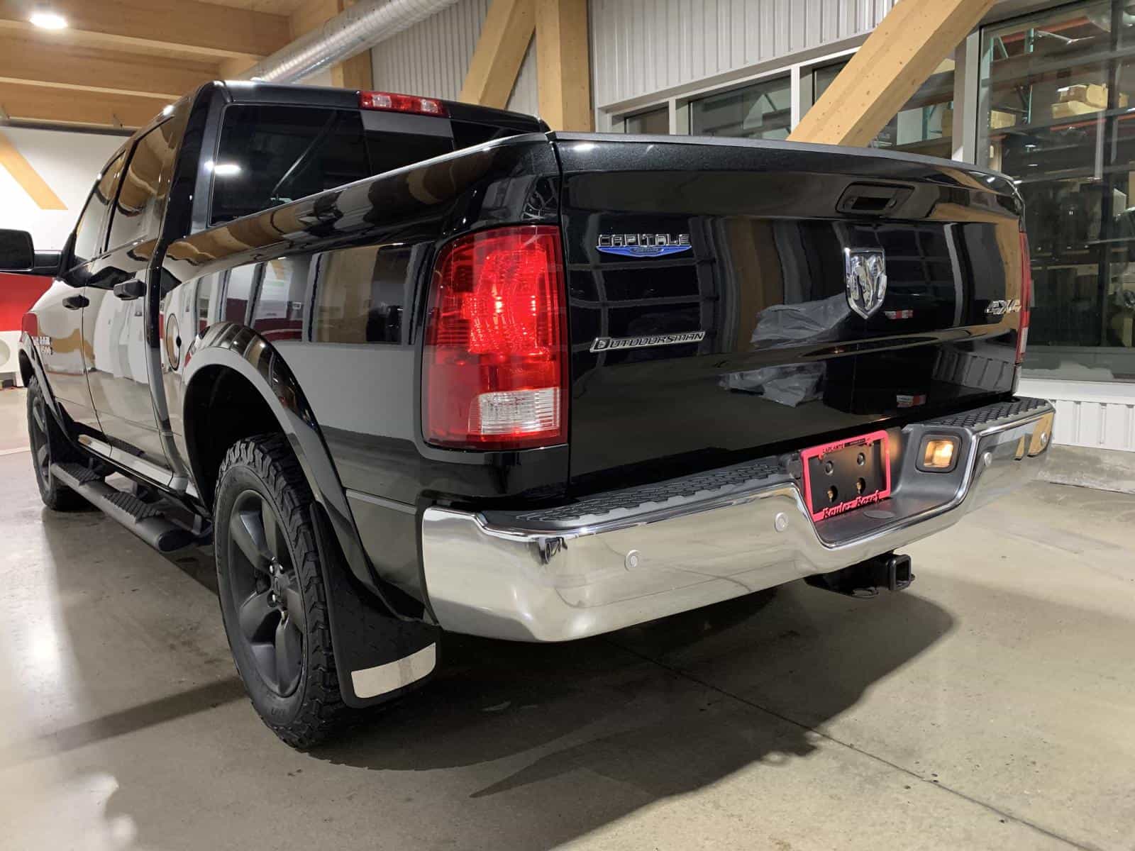 2016 RAM 1500 SLT Outdoorsman - Image 2