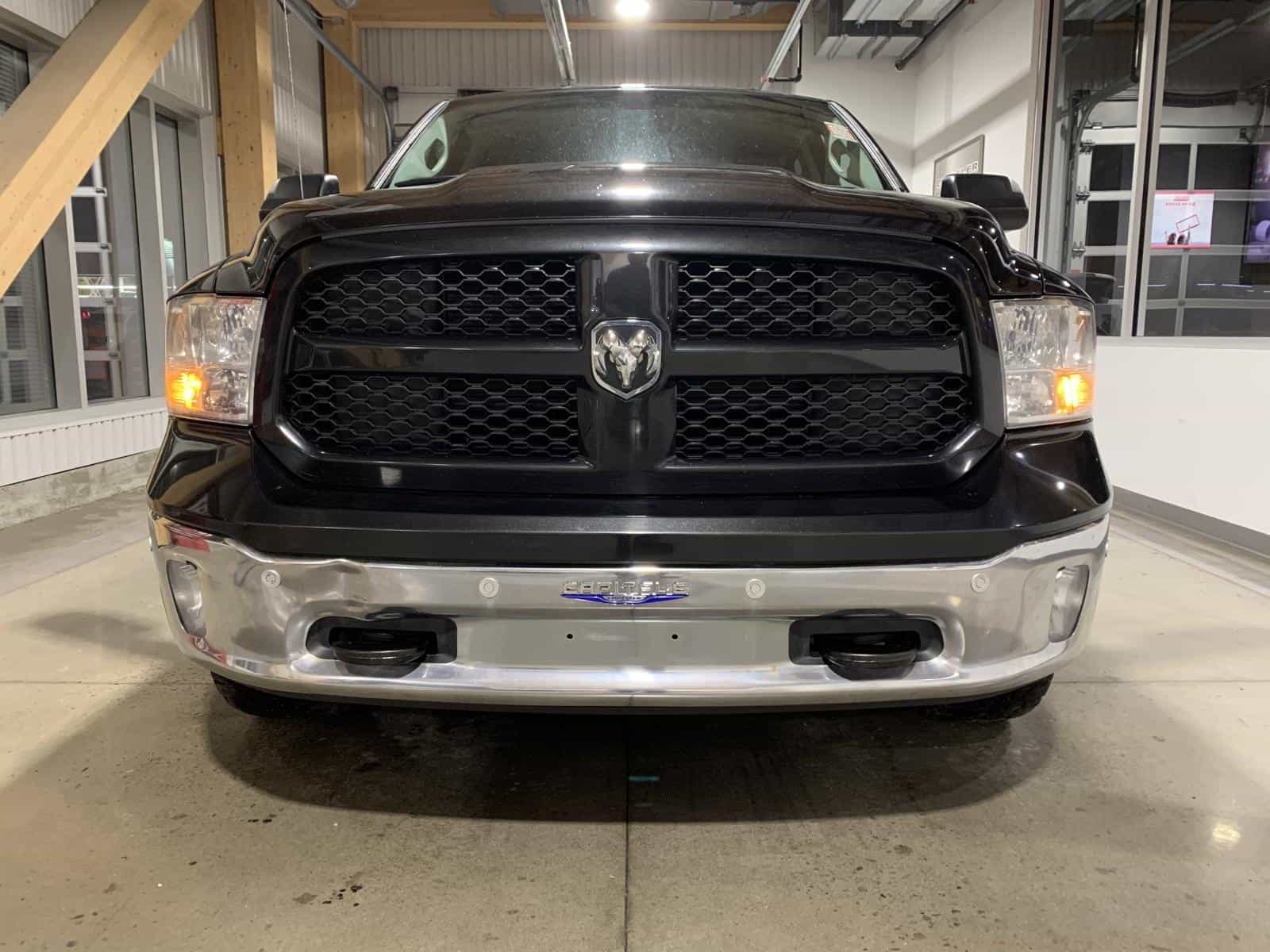 2016 RAM 1500 SLT Outdoorsman - Image 5