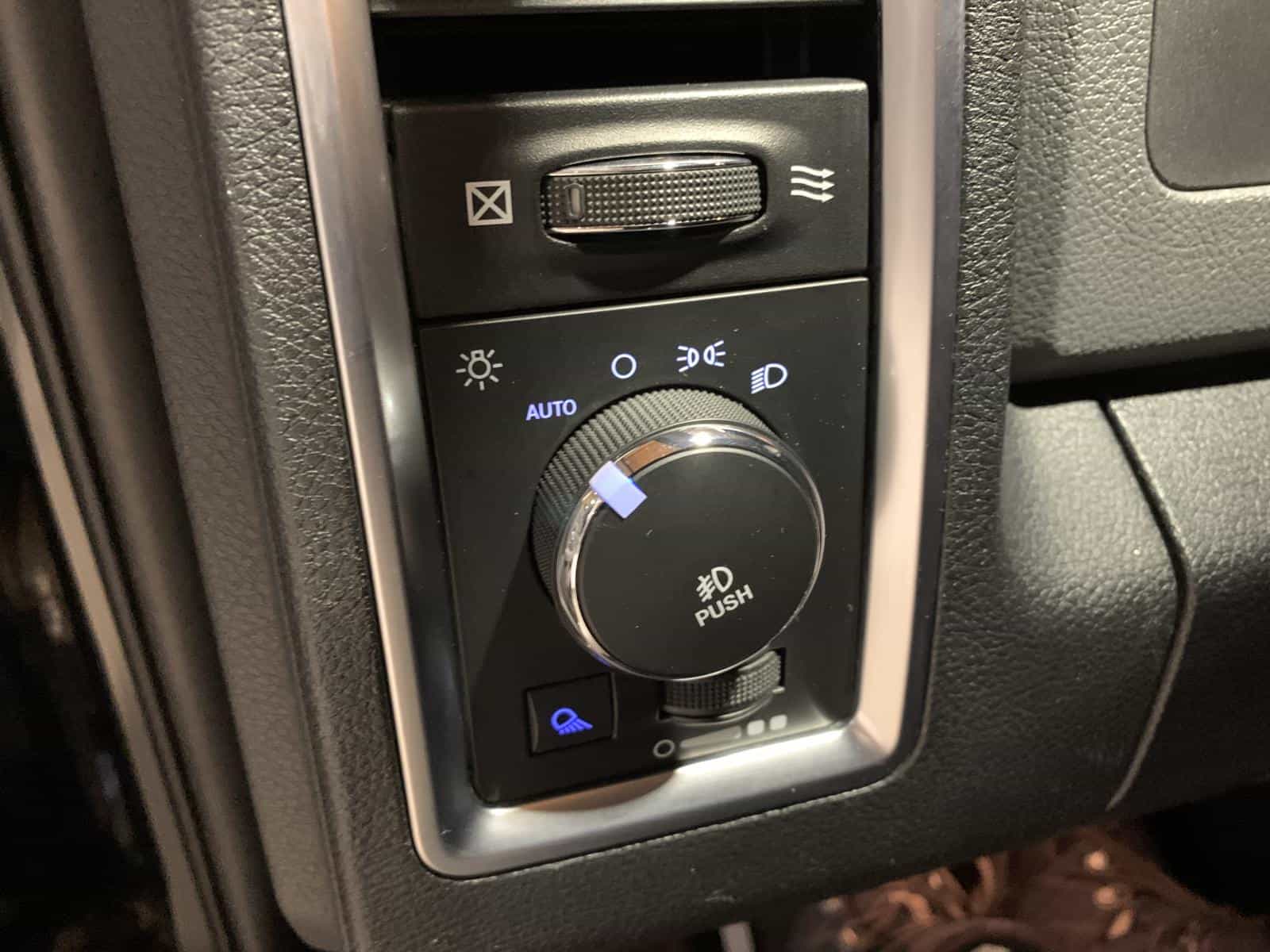 2016 RAM 1500 SLT Outdoorsman - Image 22