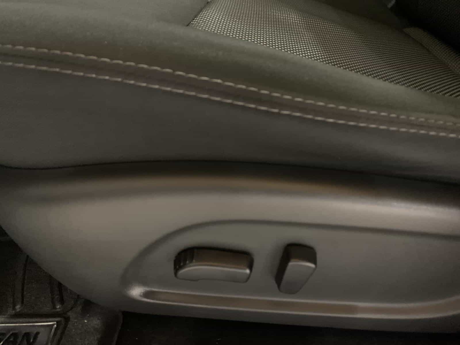 2020 Nissan Pathfinder Sv SV Tech - Image 8