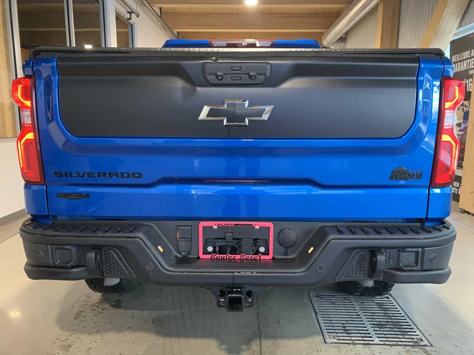 2023 Chevrolet Silverado 1500 ZR2 - Image 12