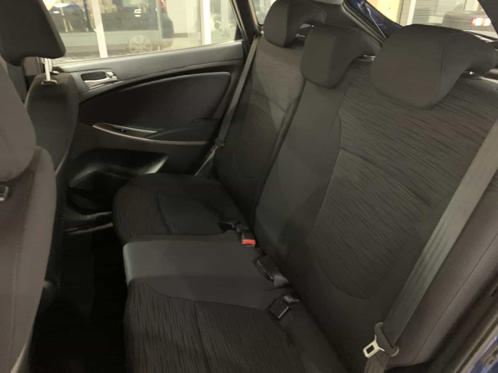 2017 Hyundai ACCENT SE GL - Image 12