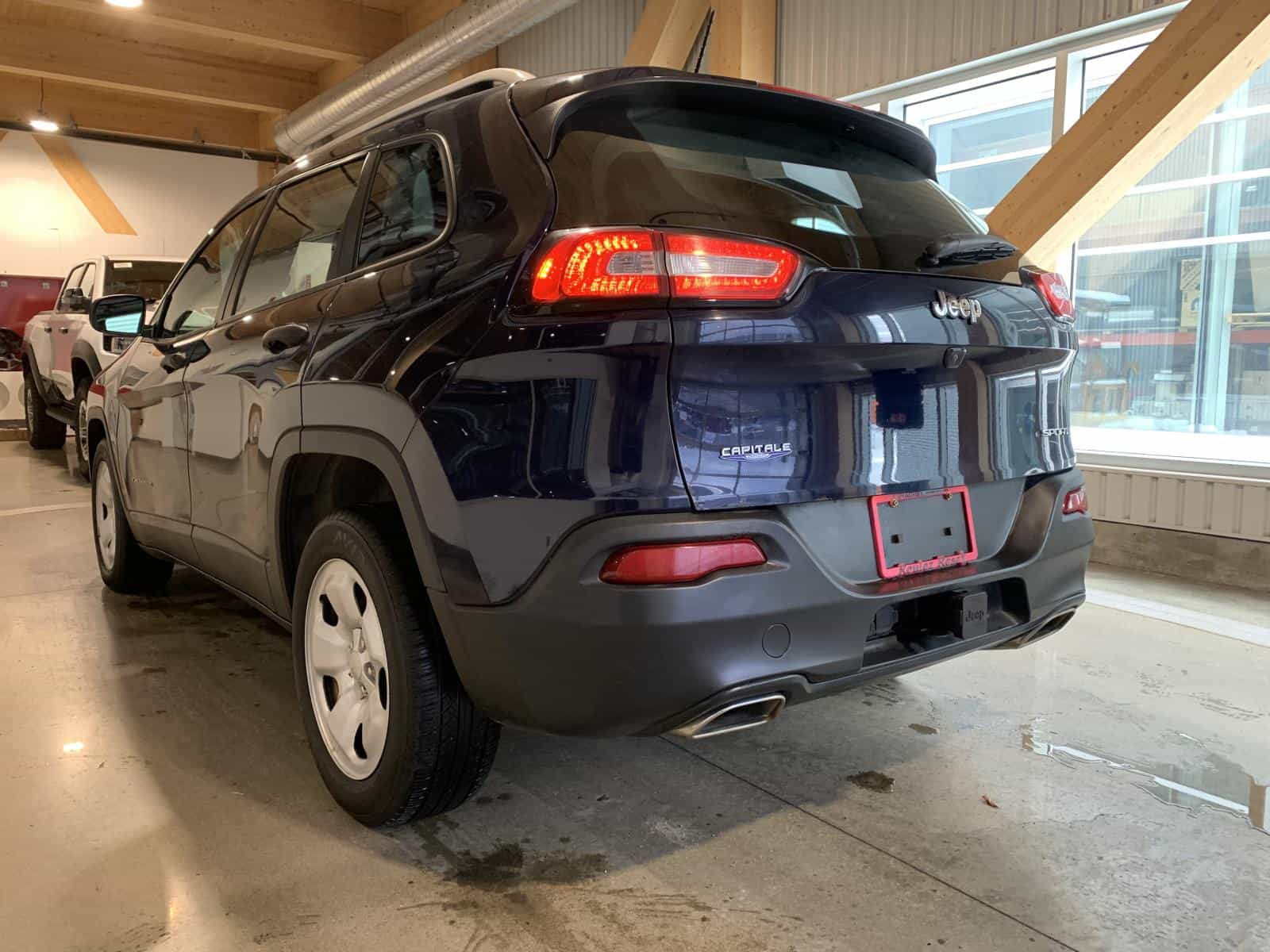 2016 Jeep Cherokee S Sport - Image 2