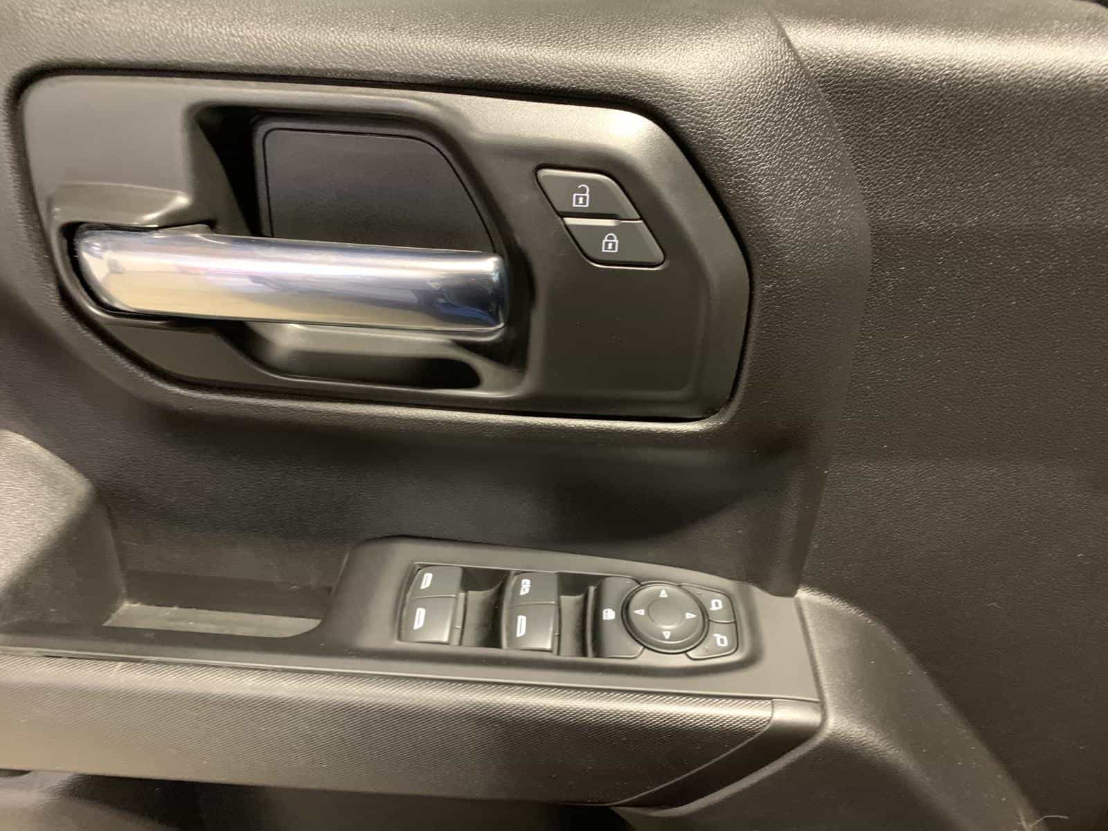 2022 Chevrolet Silverado 1500 WT - Image 18