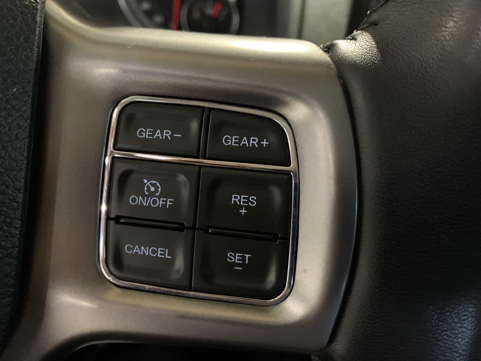 2022 RAM 1500 Classic SLT - Image 17