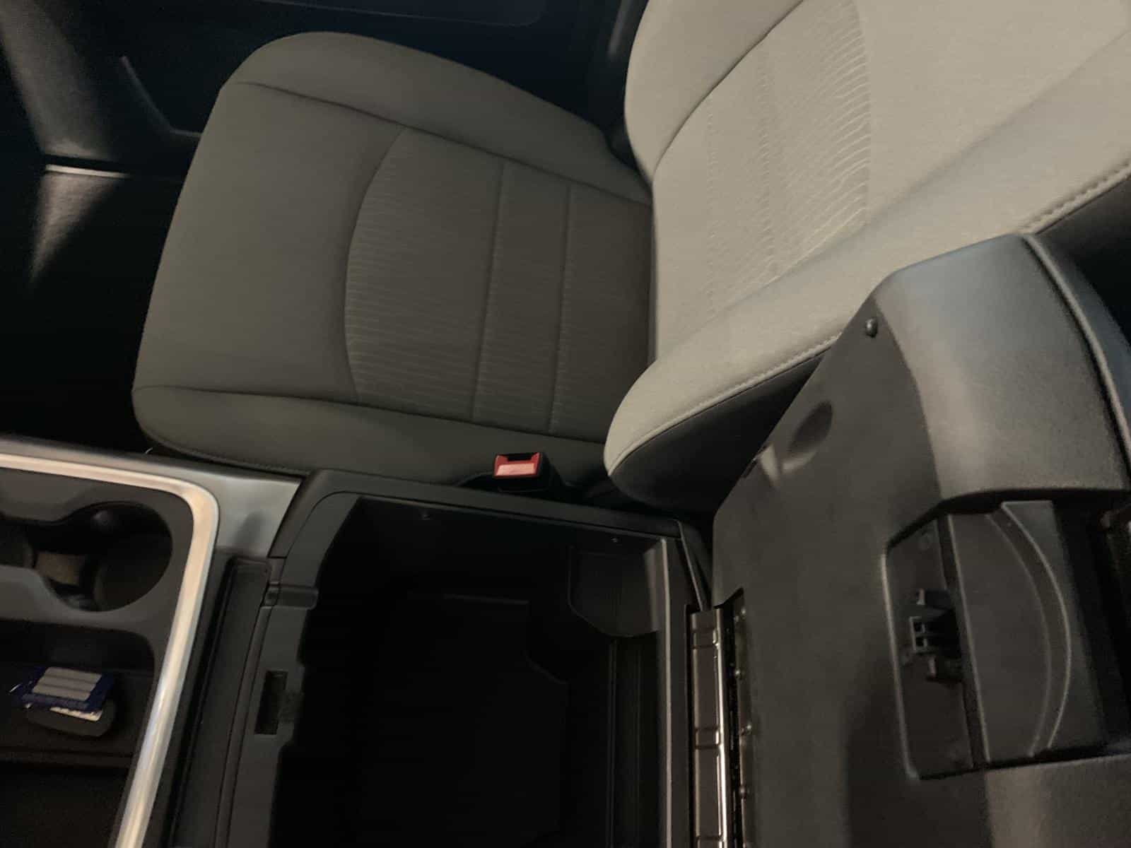 2022 RAM 1500 Classic SLT - Image 25