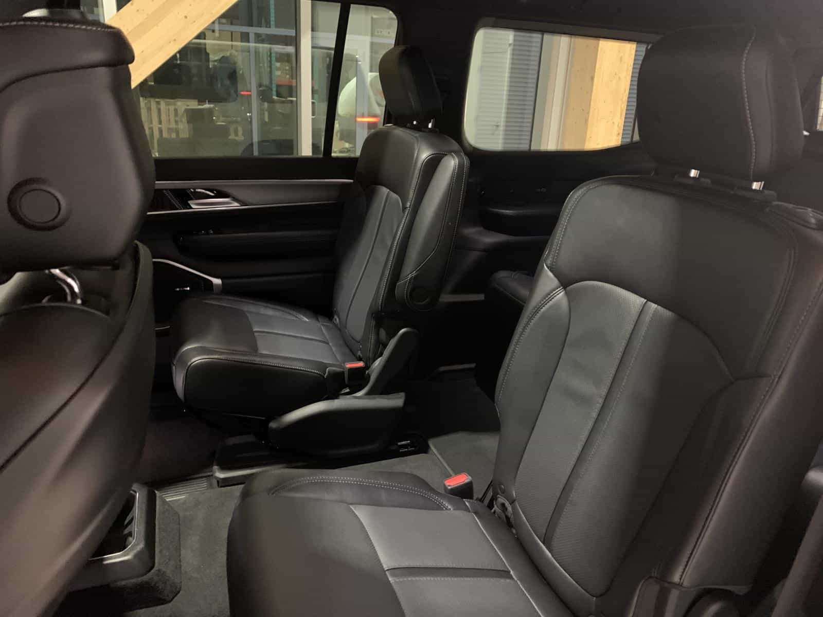 2024 Jeep Wagoneer Series Ii Series II Carbide - Image 11