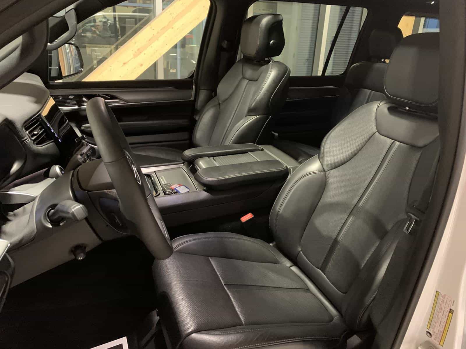 2024 Jeep Wagoneer Series Ii Series II Carbide - Image 14