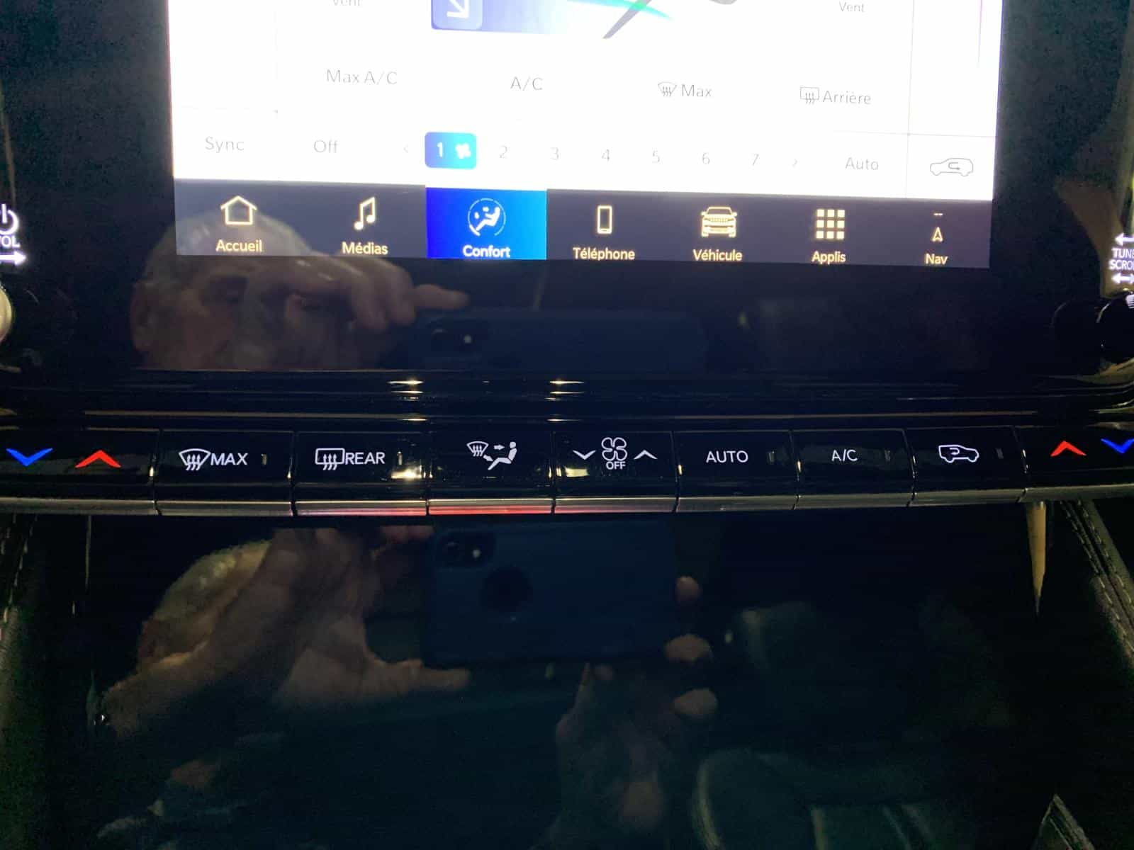 Image 21 Jeep Wagoneer Series Ii Series II Carbide 2024