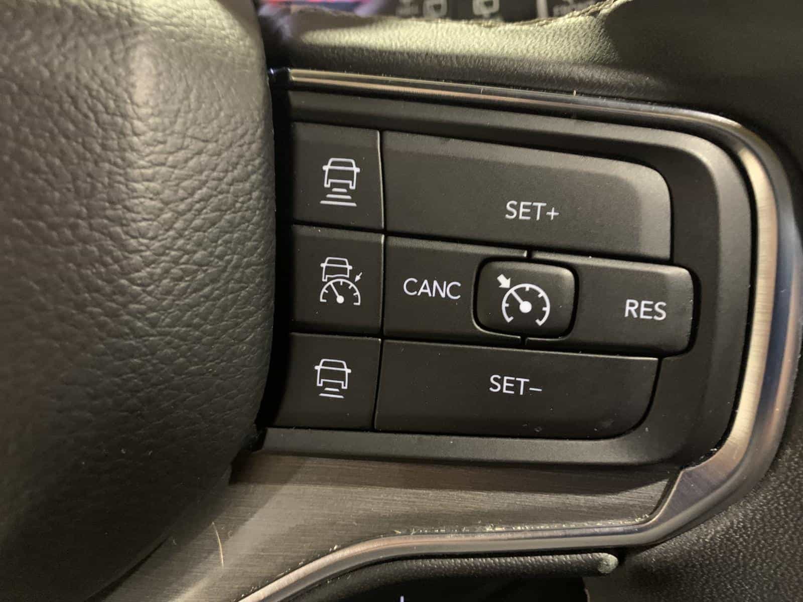 2024 Jeep Wagoneer Series Ii Series II Carbide - Image 22