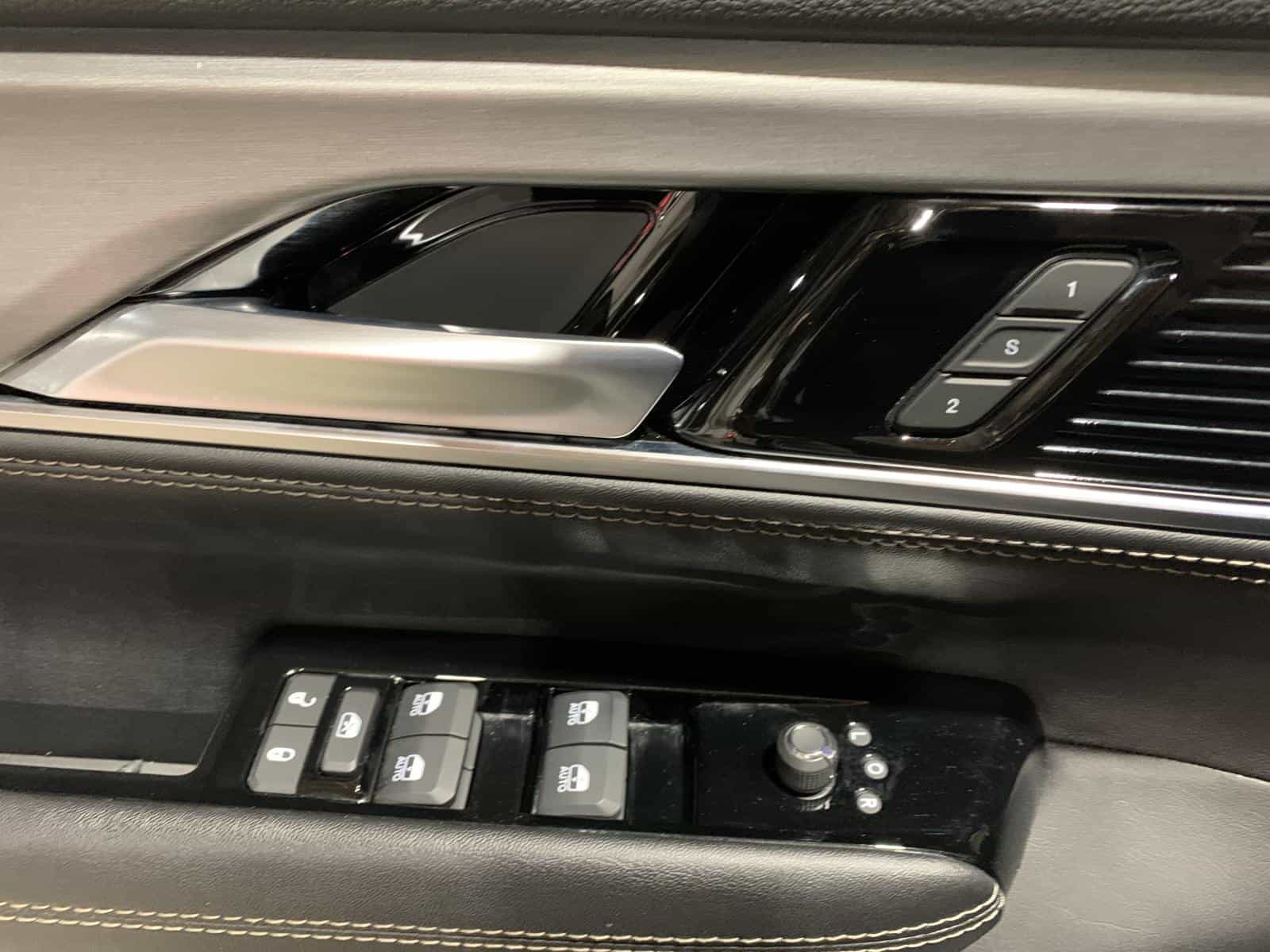 Image 27 Jeep Wagoneer Series Ii Series II Carbide 2024