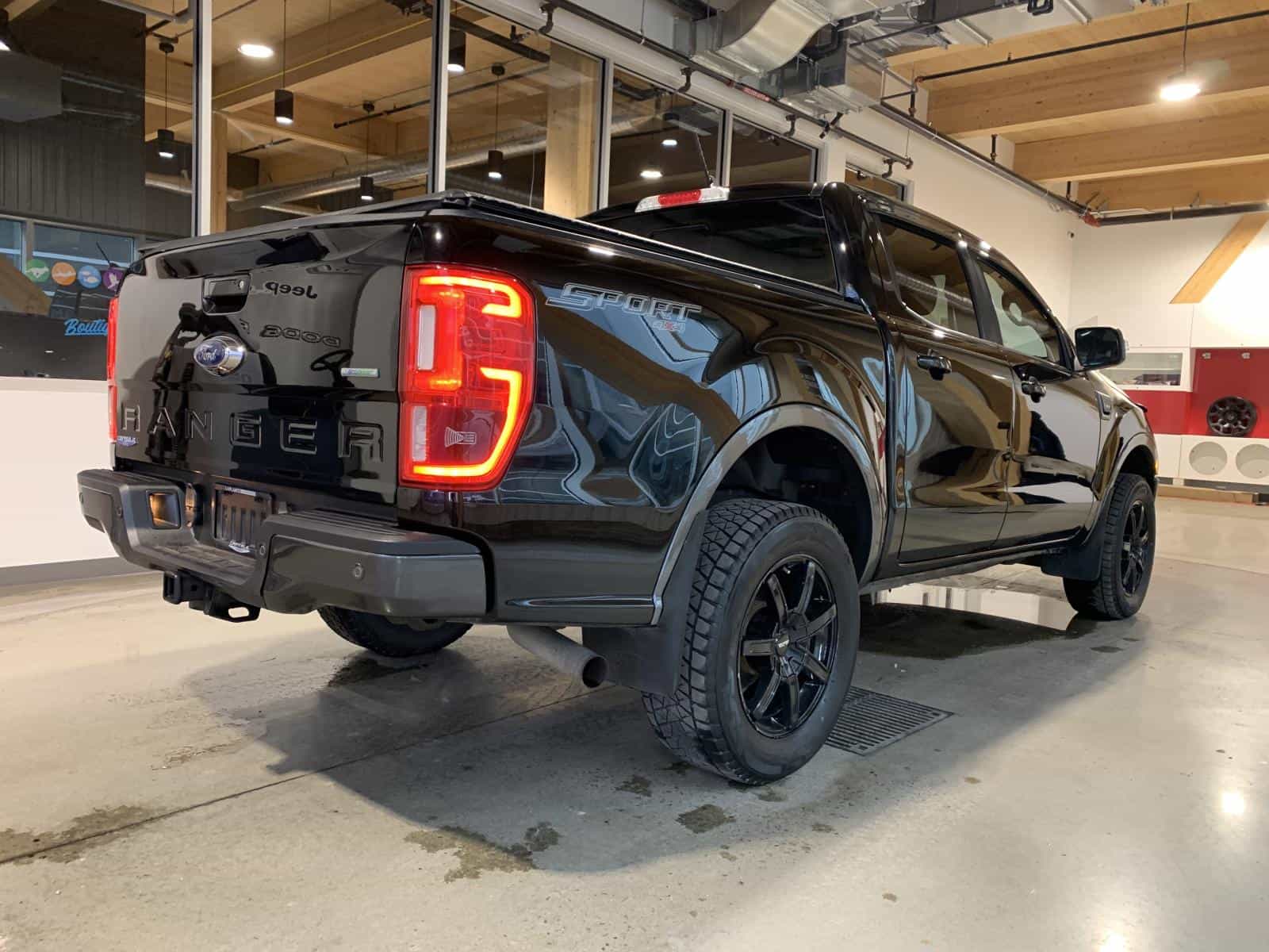 2019 Ford Ranger Lariat - Image 3