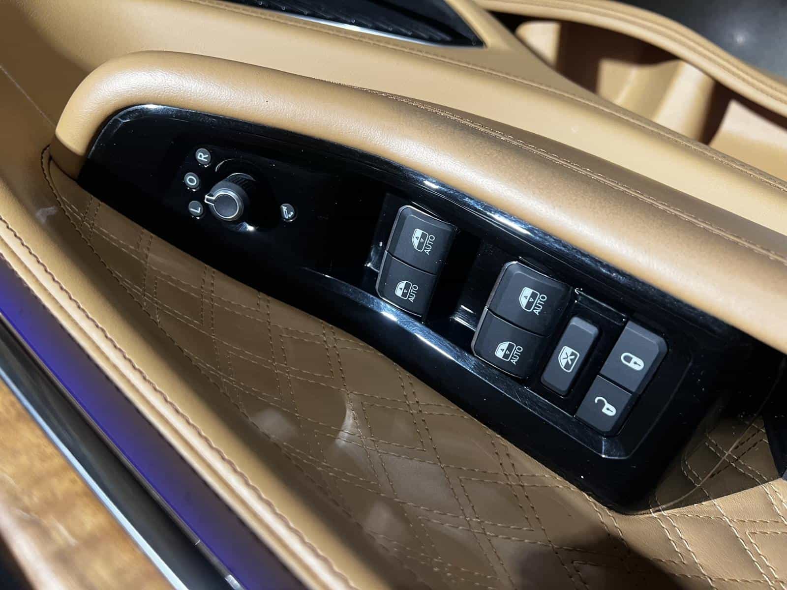 2022 Jeep Grand Cherokee Summit Reserve Summit - Image 8