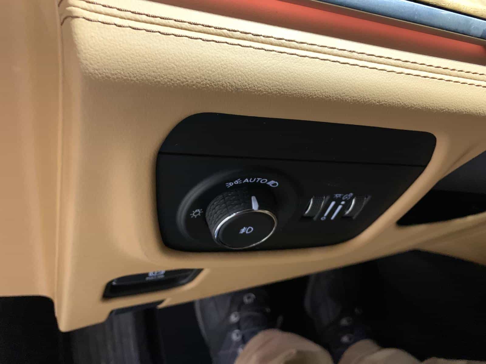 2022 Jeep Grand Cherokee Summit Reserve Summit - Image 22