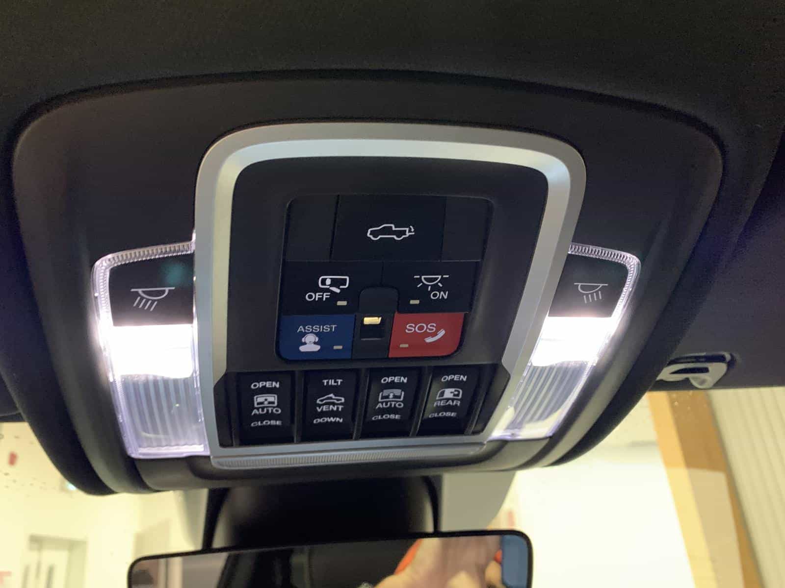 2019 RAM 1500 Laramie - Image 22